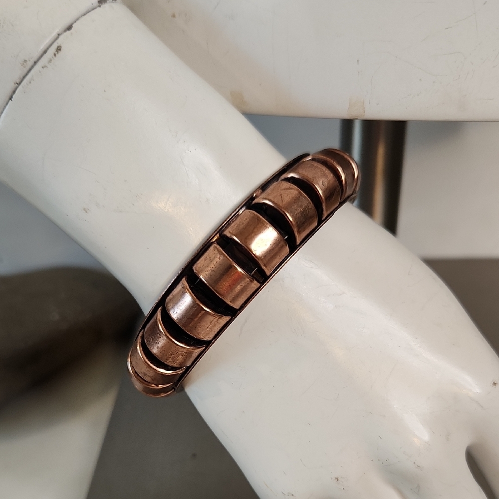Vintage Worn Healing Copper Woman/Men's Moveable Bangel 1970's